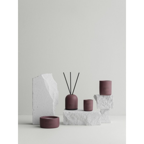 BLOMUS Ароматна свещ FRAGA, размер S - аромат Cinnamon & Apple - цвят Port
