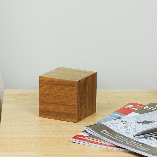 GINGKO Часовник с термометър “CUBE“ - тиково дърво с червени цифри