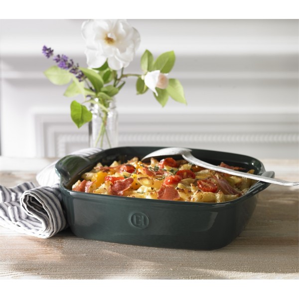 EMILE HENRY Керамична тава "SQUARE OVEN DISH"- 22х22см - цвят червен