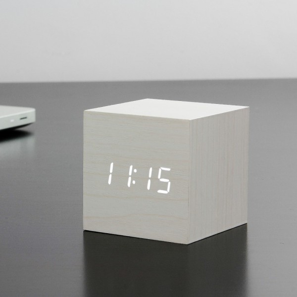 GINGKO Часовник/термометър “CUBE“ - бяло дърво с бели цифри