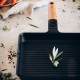 BRA Квадратен грил тиган “MARKET“ - 28 х 28 см. с мобилна дръжка