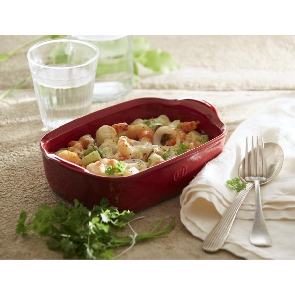 EMILE HENRY Керамична тава "INDIVIDUAL OVEN DISH"- 22х15см - цвят червен