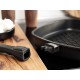 AMT Gastroguss Тиган барбекю - 28 х 28 см, височина 5 см, с мобилна дръжка