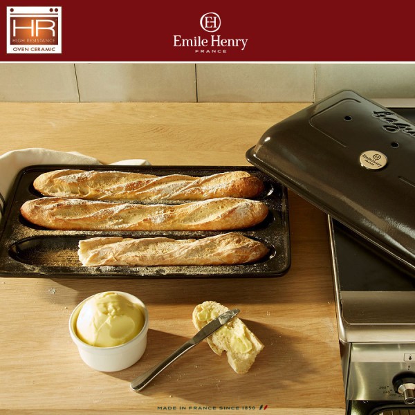 EMILE HENRY Керамична форма за печене на багети "BAGUETTE BAKER" - 39,5 х 23 см - цвят черен