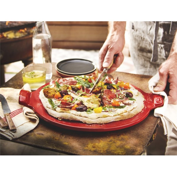 EMILE HENRY Керамична плоча за пица "SMOOTH PIZZA STONE" - Ø 36,5 см - цвят червен